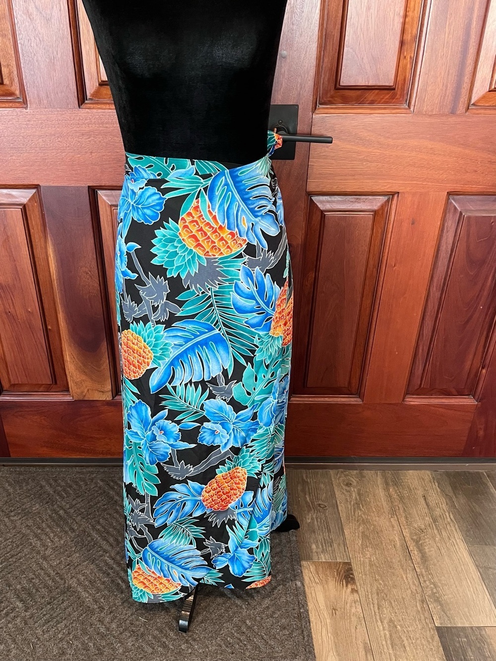 Hilo Hattie Sarong Wrap Maxi Skirt OS Tropical Floral Pineapple Resort Vacation